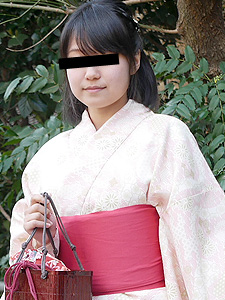 他妈的穿着浴衣  藤井佳奈}