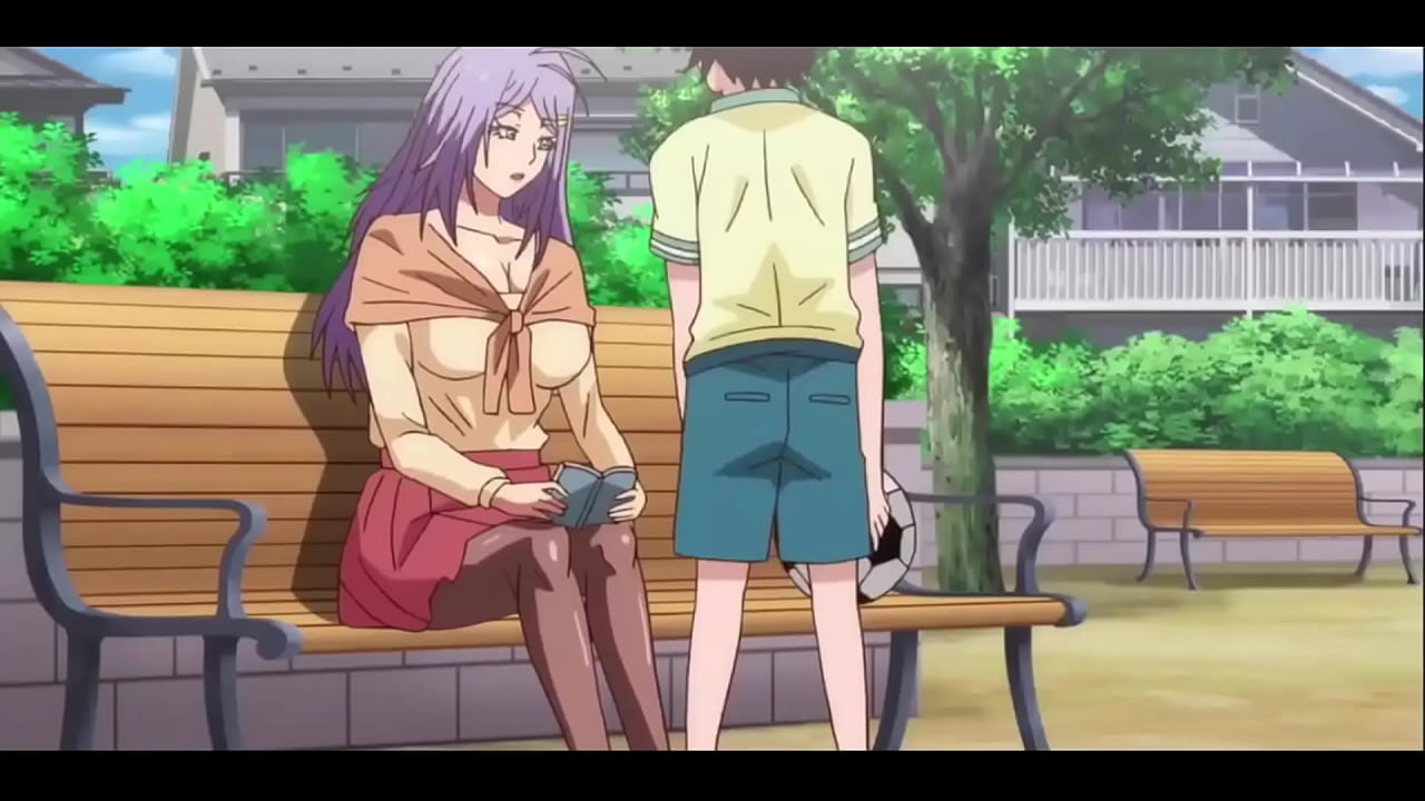 淫荡的熟女第一次约会就在公园和处男做爱}