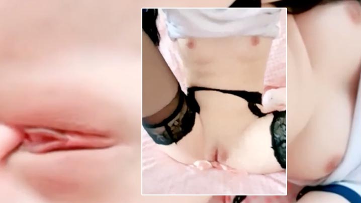 白虎妹子手指抽插#萝莉#白虎}