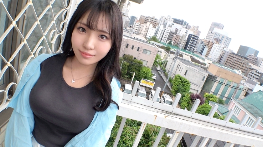 SIRO-5145 [E 乳房 JD 与气味恋物癖] [这个热脸只是透过接吻] 也许我有强烈的性欲...？当你将硬挺的鸡巴插入她敏感的阴户时，她的脸和阴户就会变得光滑！ 【初拍】AV线上申请→AV体验拍摄2058}