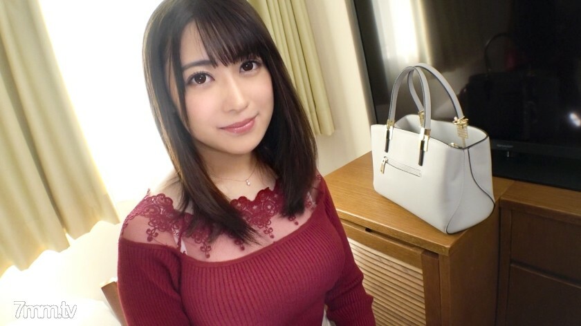 SIRO-4022 [第一枪] [巨乳成员] [SS 级美女裸体] G 乳房的美容顾问。虽然用难以言喻的声音求克制..网络AV应用→AV体验拍摄1177}