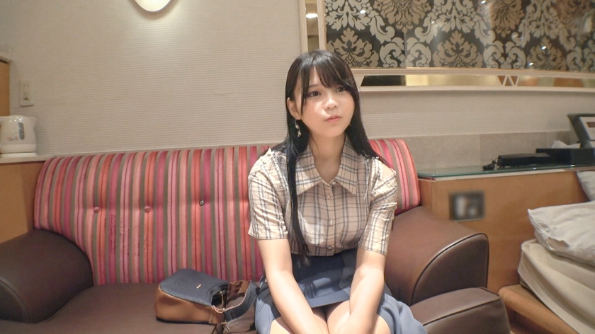 SIRO-5602 【这是最色情的事】【外表平凡却胸部丰满的女孩】一个面容安静的普通女孩 Yua