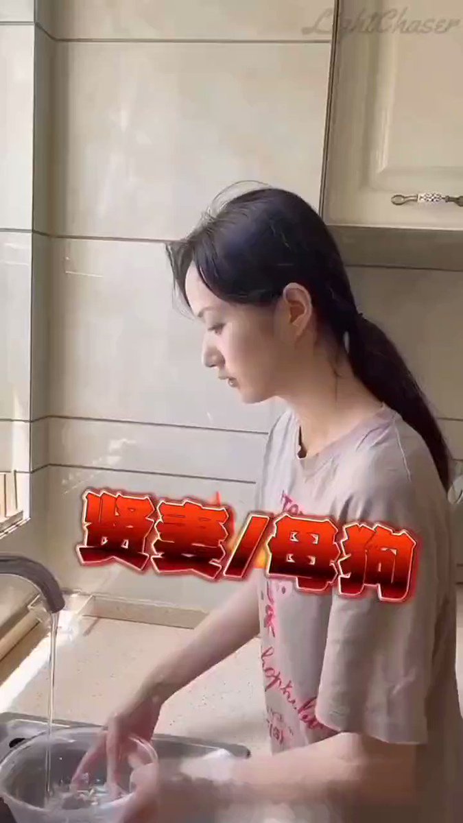 近几天最火的抖音博主焕儿,不能排除是前男友故意泄漏还是又是手机维修的问题,好纯的妹子!}