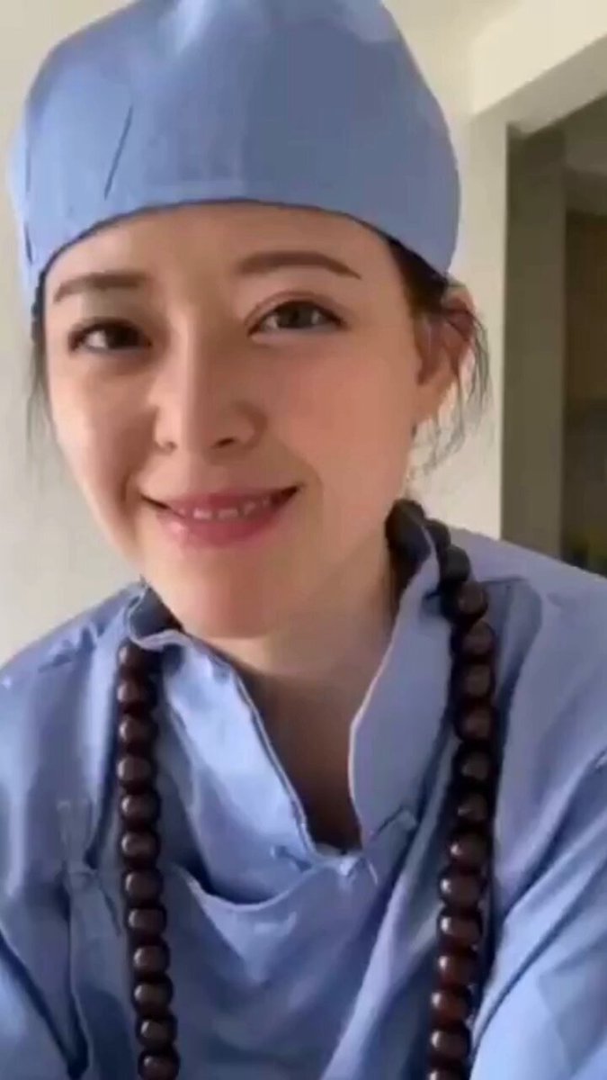 师太不要啊！老衲掐指一算，你要积德行善！}