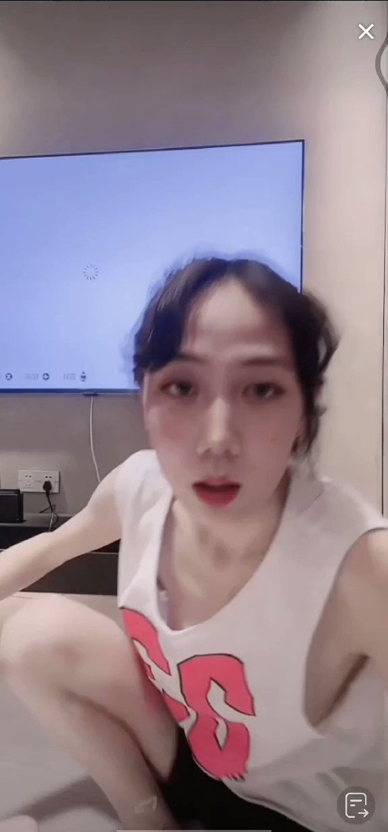 主播这衣服 真不见外啊}